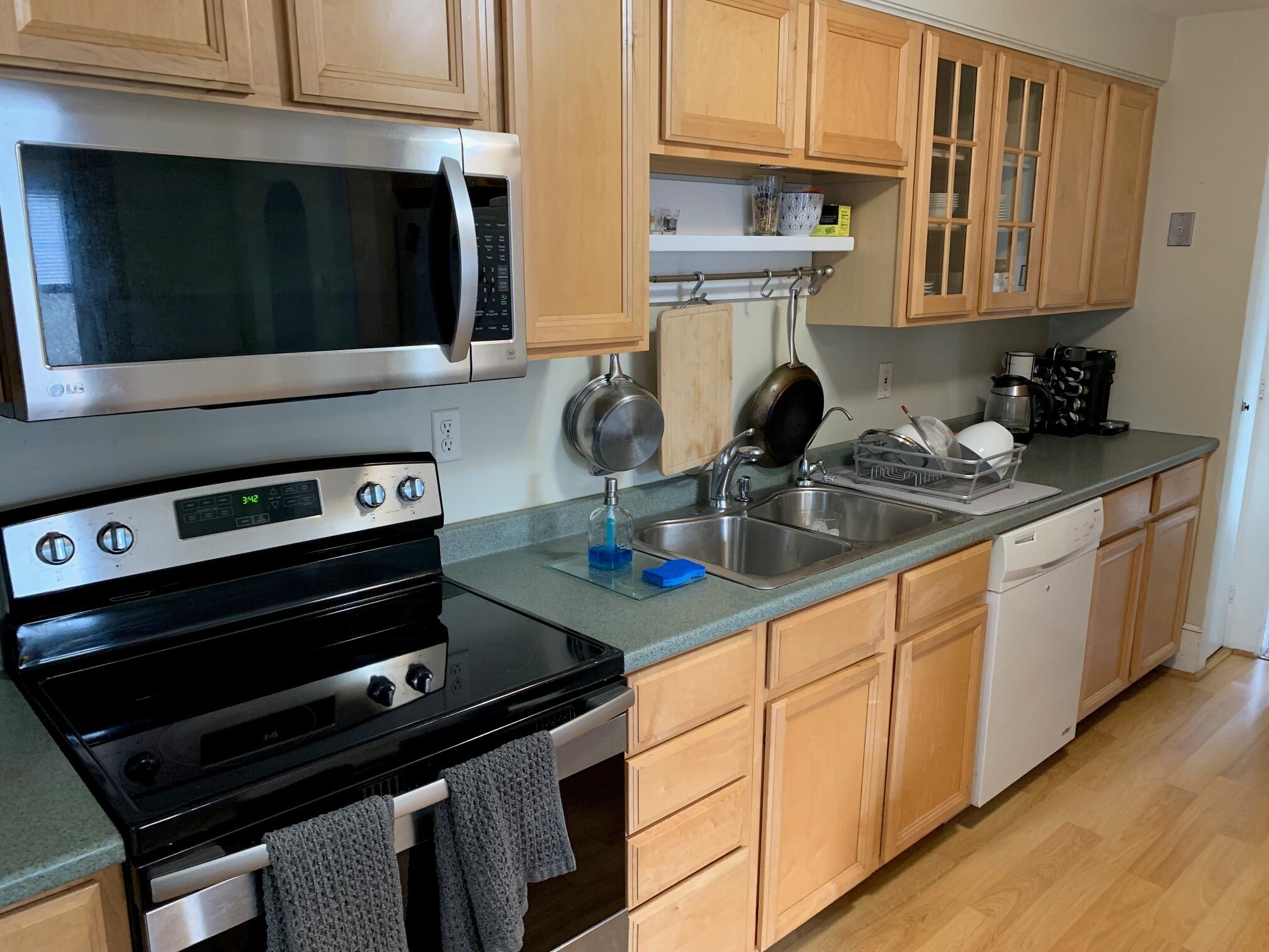 Building Photo - 233 N Fenner Ave