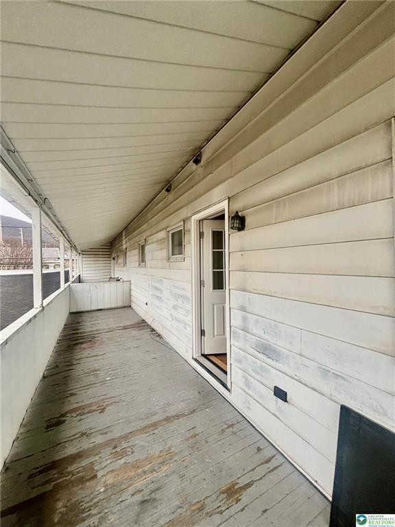 Building Photo - 20 W Main St