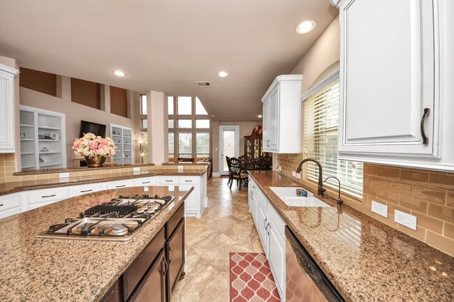 Building Photo - 2895 Ragusa Ln