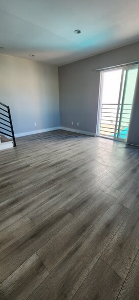 Building Photo - 1238 Normandie Ave