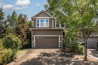 Building Photo - 58992 Greenbrier Loop