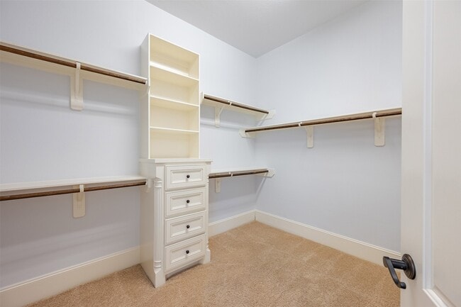 Building Photo - 12955 Lake Parc Bend Drive