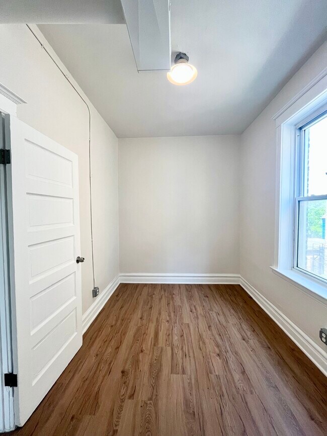 Building Photo - 2512 S Trumbull Ave