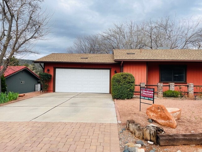 Building Photo - VILLAGE OF OAK CREEK