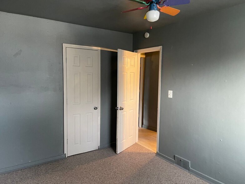 Building Photo - 4331 6th St