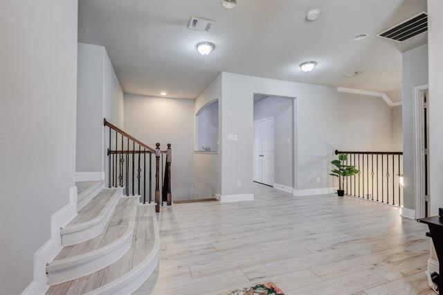 Building Photo - 8701 Tutbury Pl