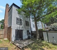 Building Photo - 8809 Surveyors Pl