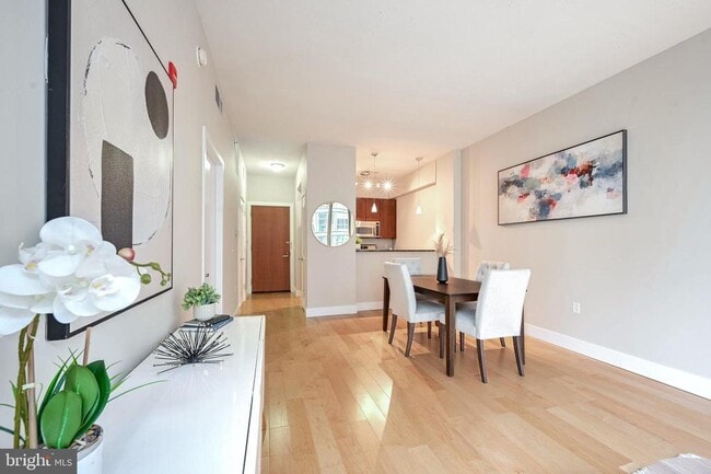 Building Photo - 2120 Vermont Ave NW