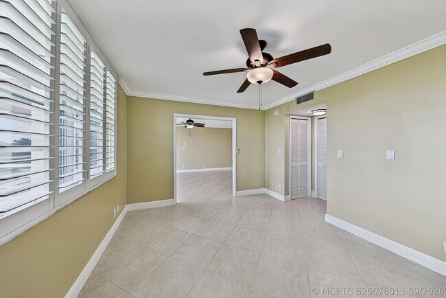 Building Photo - 4000 Cypress Grove Way