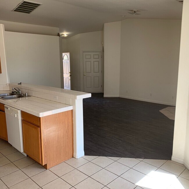 Building Photo - 15415 Kiamichi Rd