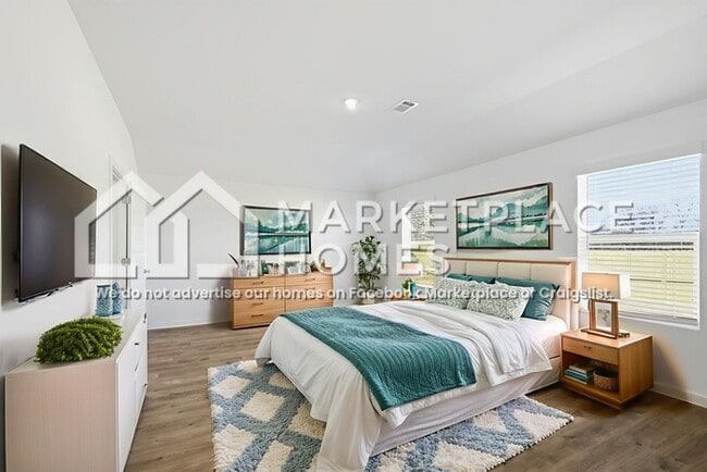 Building Photo - 3040 Laredo Ln