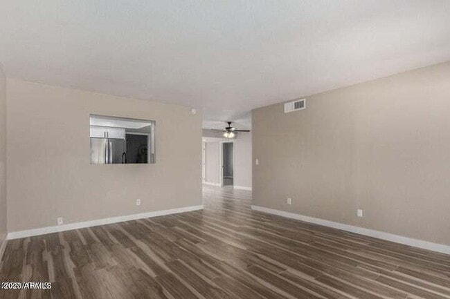 Building Photo - 742 W Duke Dr