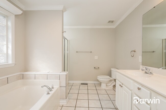 Building Photo - 3672 Turret Ct NE