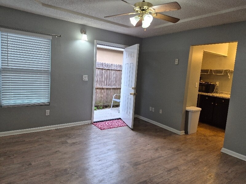 Building Photo - 7782 Mordecai Ct