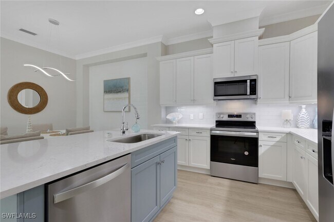 Building Photo - 8861 Yucatan Ct