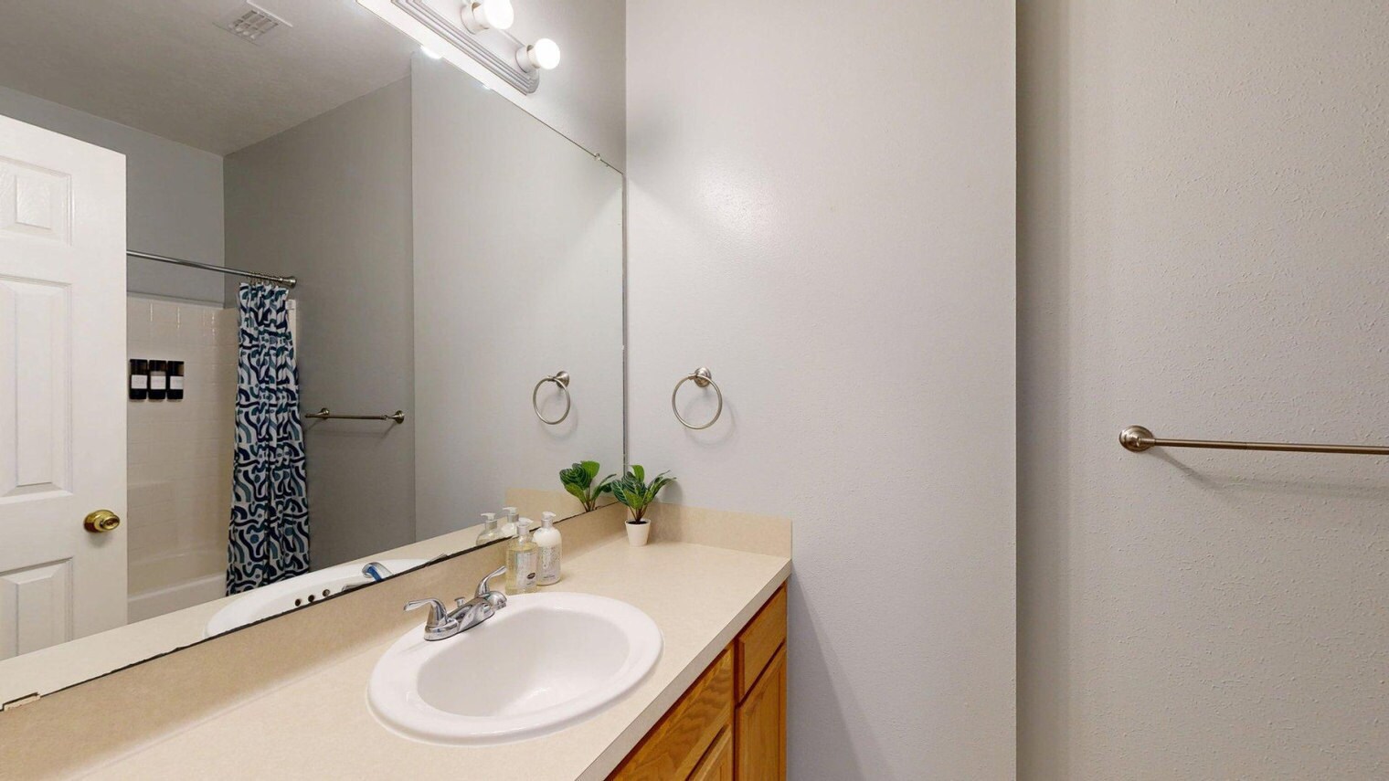 Building Photo - 602 Townplace Dr