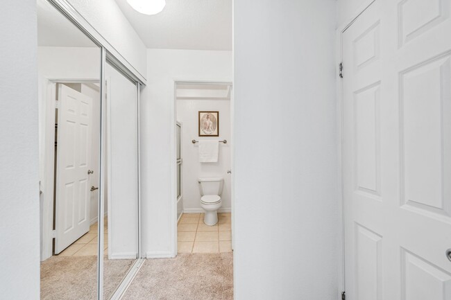 Building Photo - Remodeled 2 bed/2bath in Imperial Beach