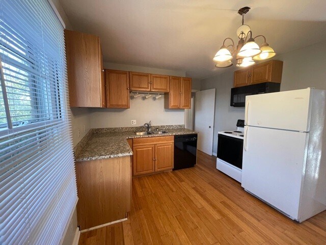 Building Photo - 184 Wheeler Ave