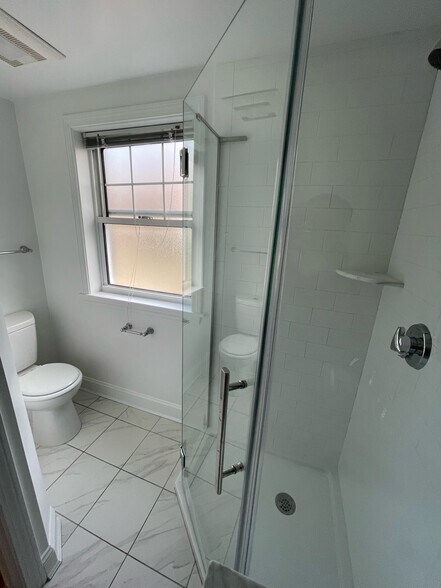 Building Photo - 202 Paine Ct