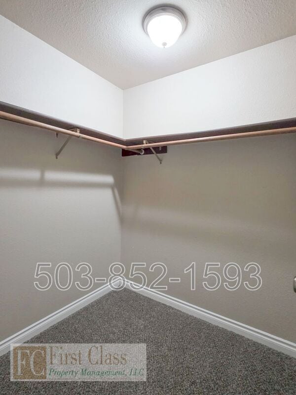 Building Photo - 4325 SE 37th Ave