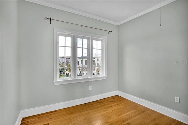 Building Photo - 2117 W Dekle Ave