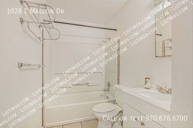 Building Photo - 1028 E Mallon Dr