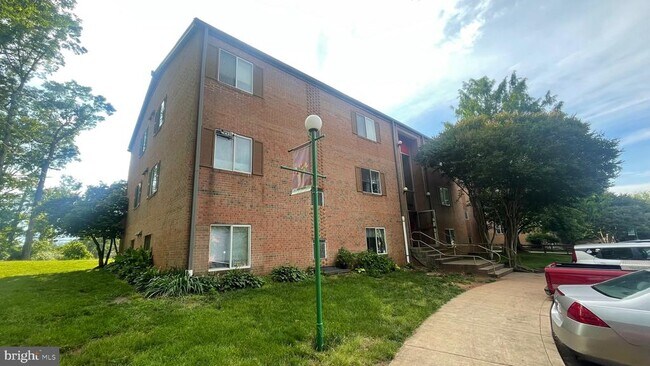 Building Photo - 7508 Prince Cole Ct