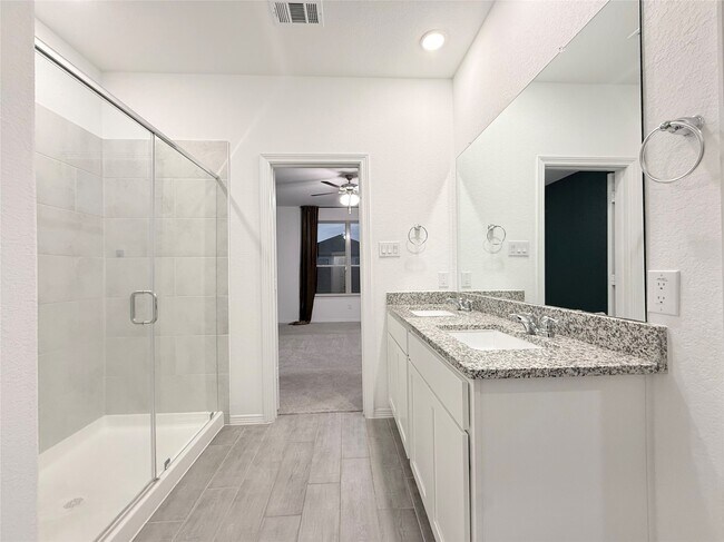 Building Photo - 9662 Caney Trails Rd