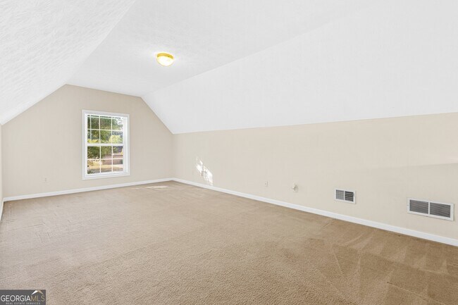 Building Photo - 3230 Kylay Ct NE