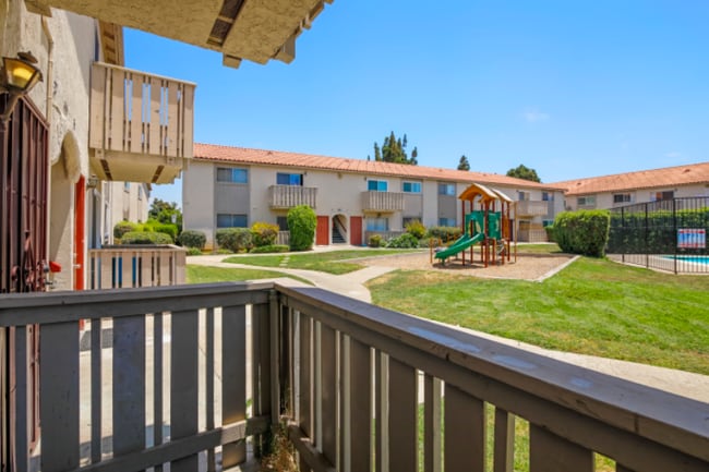 Building Photo - 1551 Broadway