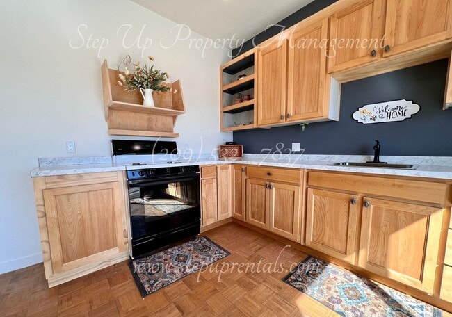 Building Photo - 6655 Jaquima Dr