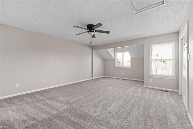 Building Photo - 1619 Slidell Ln