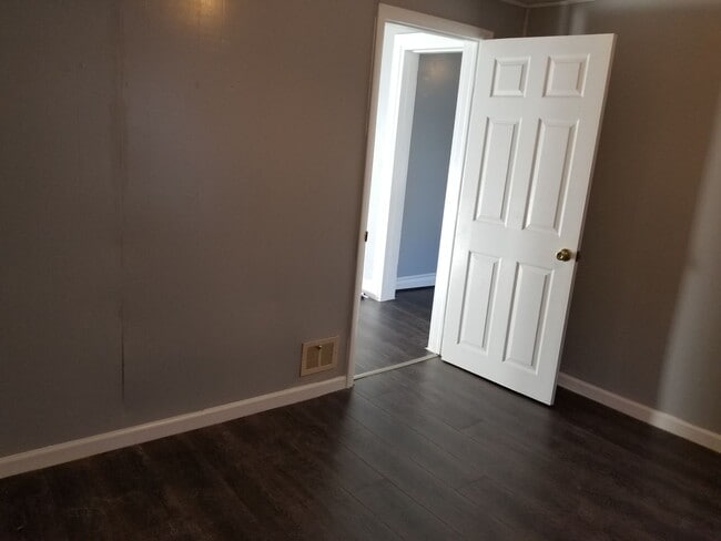 Building Photo - 224 W North St