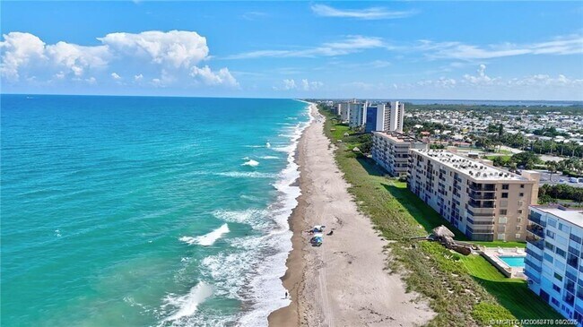 Building Photo - 10200 S Ocean Dr