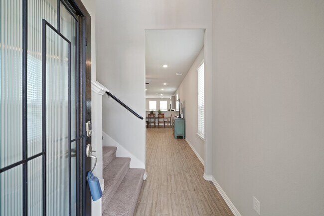 Building Photo - 7410 Arabian Moon Trail