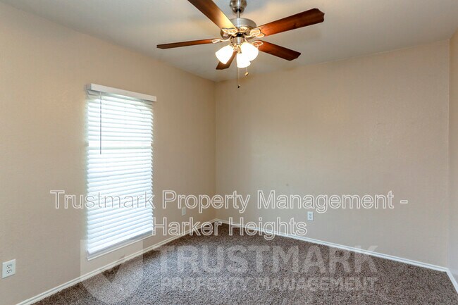 Building Photo - 5304 Vail Dr