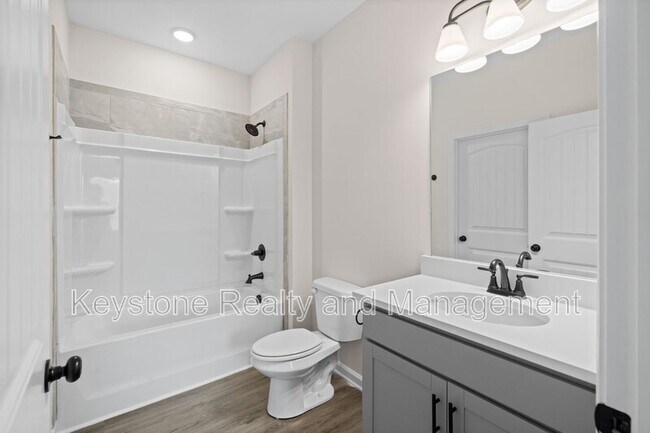 Building Photo - 104-D-104 Millswood Dr