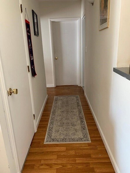 Building Photo - 30 High St