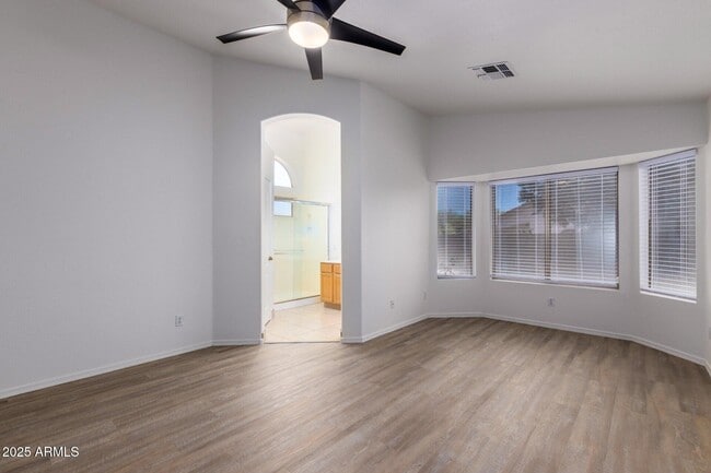 Building Photo - 4443 E Rowel Rd