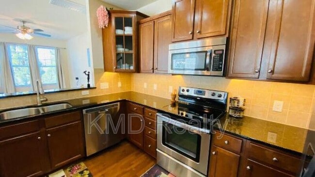 Building Photo - 850 Windy Falls Dr