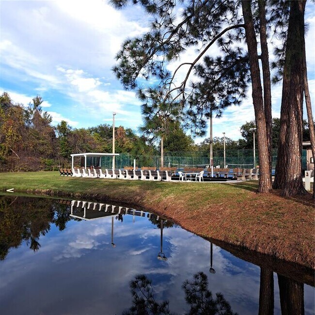 Building Photo - 4739 Myrtle Oak Dr