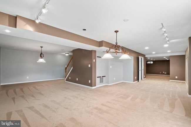 Building Photo - 21255 Olive Green Ct