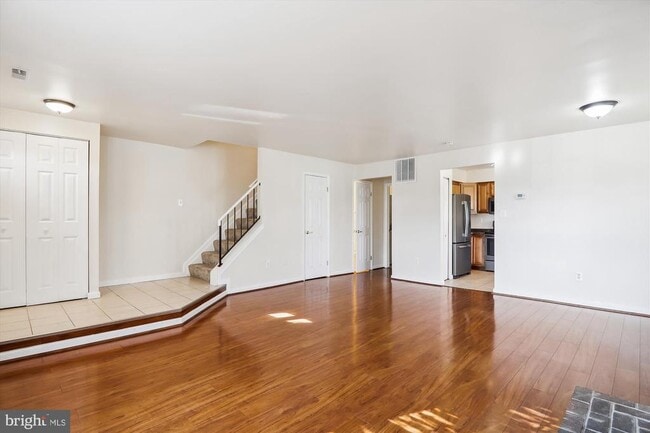 Building Photo - 13164 Musicmaster Dr