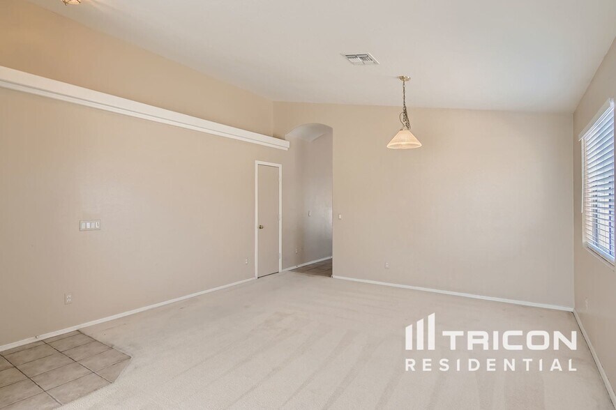 Building Photo - 3583 S 159th Ln