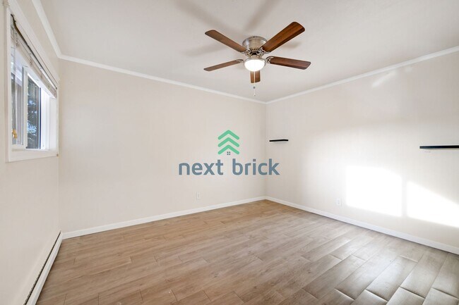 Building Photo - Beautiful home with 2 beds and 1 bath for ...