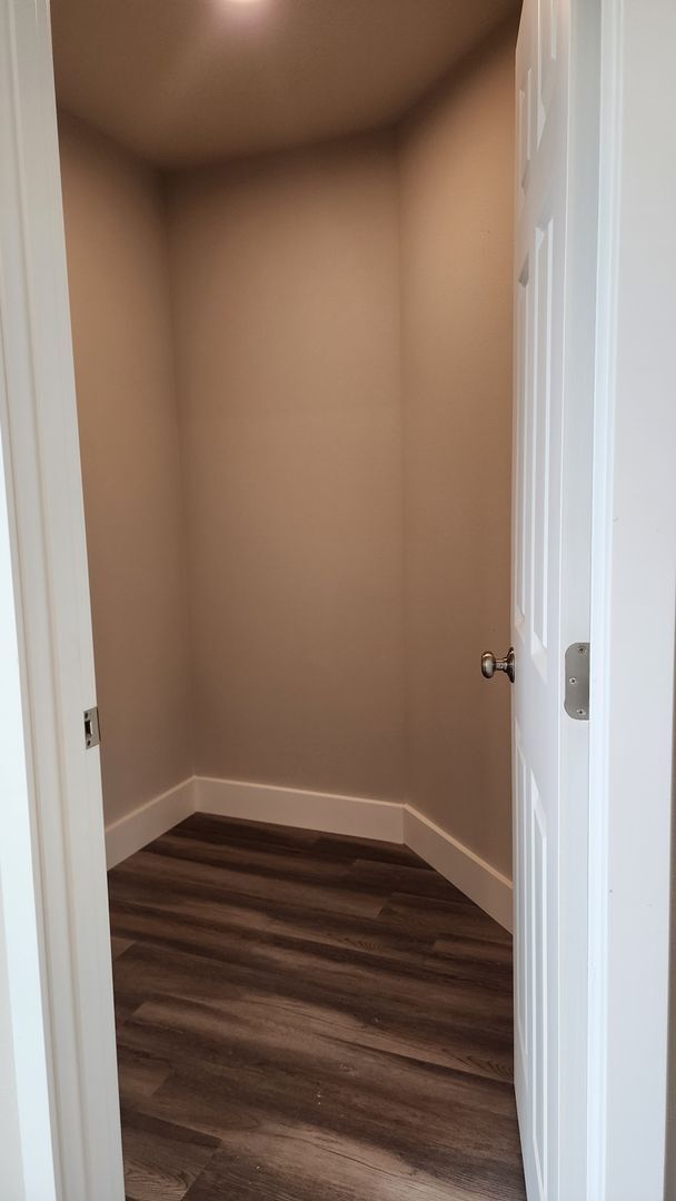 Building Photo - 3 Bedroom, 2.5 Bathroom + DEN in Yelm Cree...