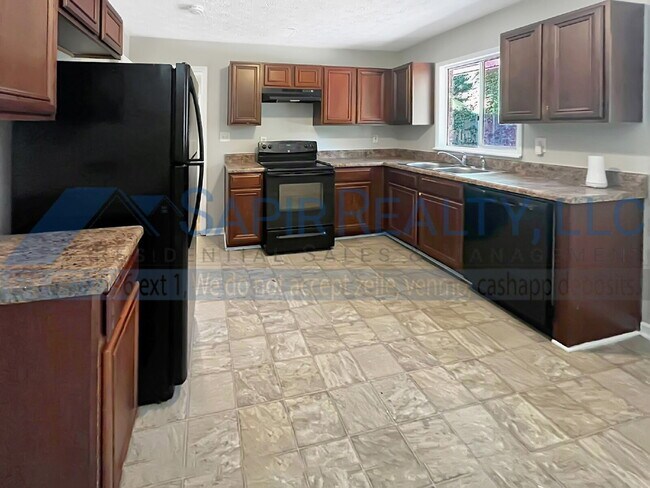 Building Photo - 1423 Hatchcover Circle - FREE 55" Smart TV...