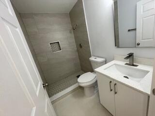 Building Photo - 1630 Zenith Way