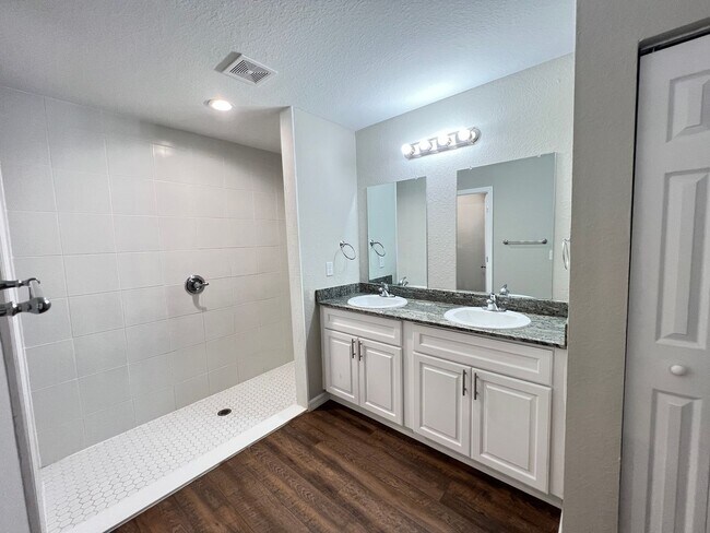 Building Photo - BEAUTIFUL 3 BD/2BA Home in Ocala!!!