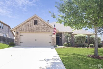 Building Photo - 2021 Bay Laurel Dr